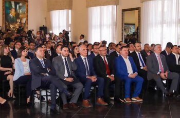 Президент заверил, что будет стремиться постепенно увеличивать трансферты, предназначенные мэрам. (ФОТО: Президентство Гондураса)